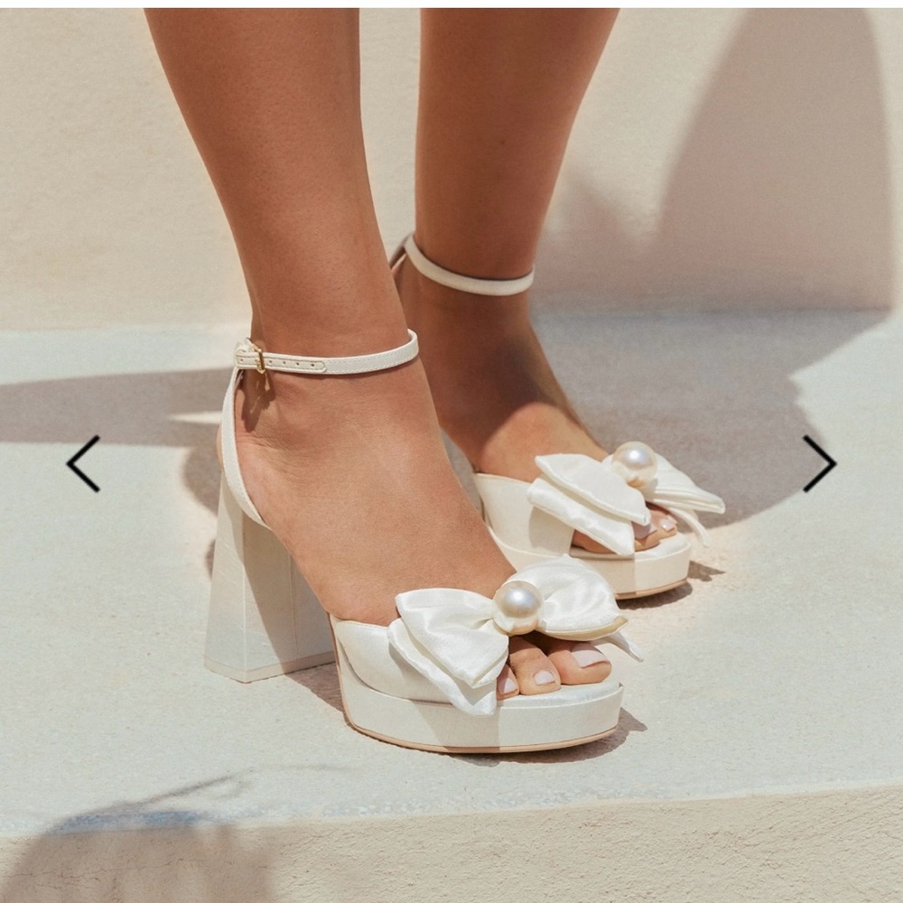 Dolce Vita Patton Heels in Ivory Satin
